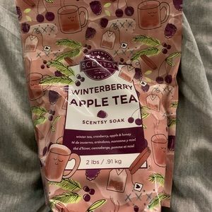 Winter berry Apple Tea Scentsy Soak